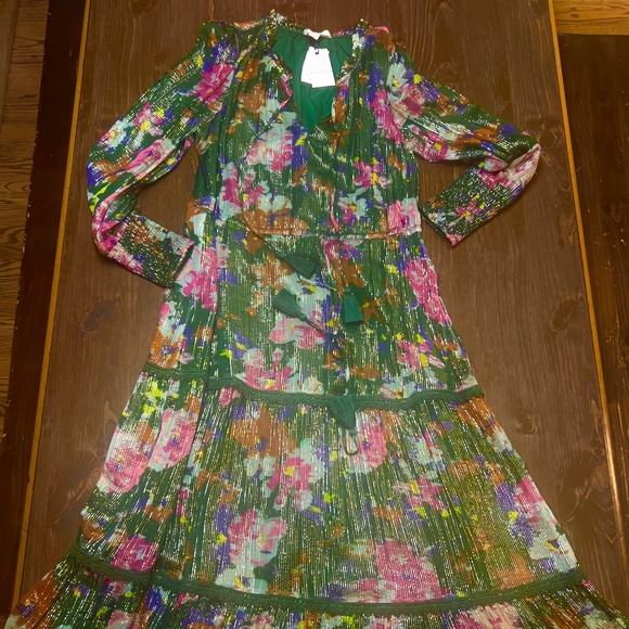 Allison New York Dresses & Skirts - New! Fabulous Holiday Hostess Dress - Green, gold and florals